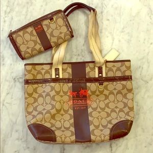 Coach purse with wallet